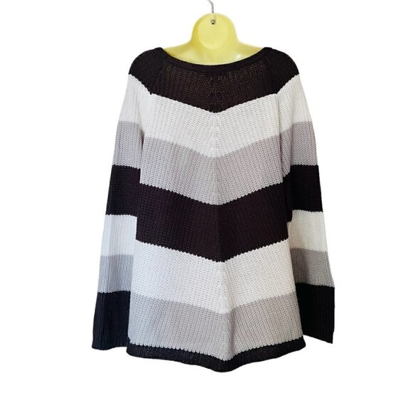 My Style Knit  Colour Block Women's plus Size Sweater. 2X - Picture 2 of 7